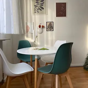 wunderschone-zentrale-wohnung-in-ratingen.topcolognehotels.com/