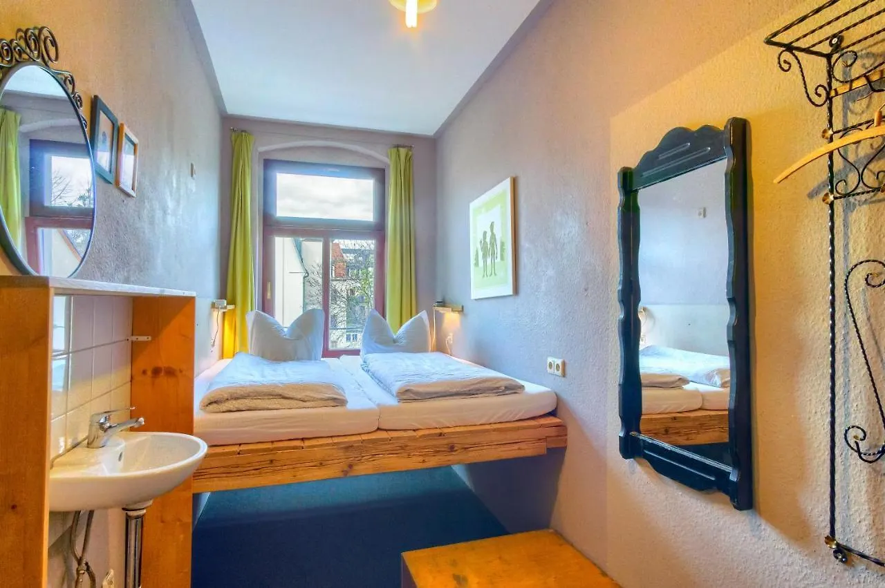 Hostel Lollis Homestay Dresden 0*,