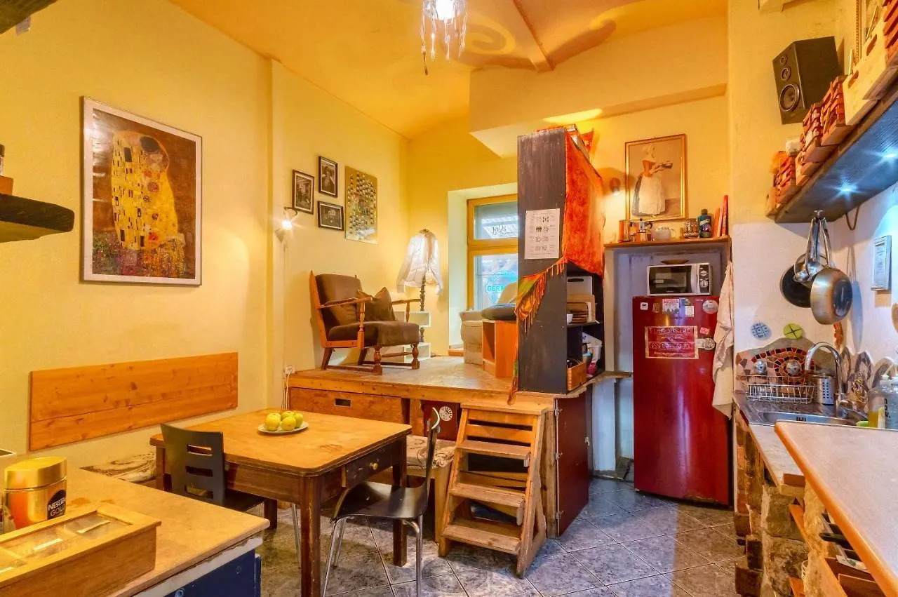 Hostel Lollis Homestay Dresden Germany