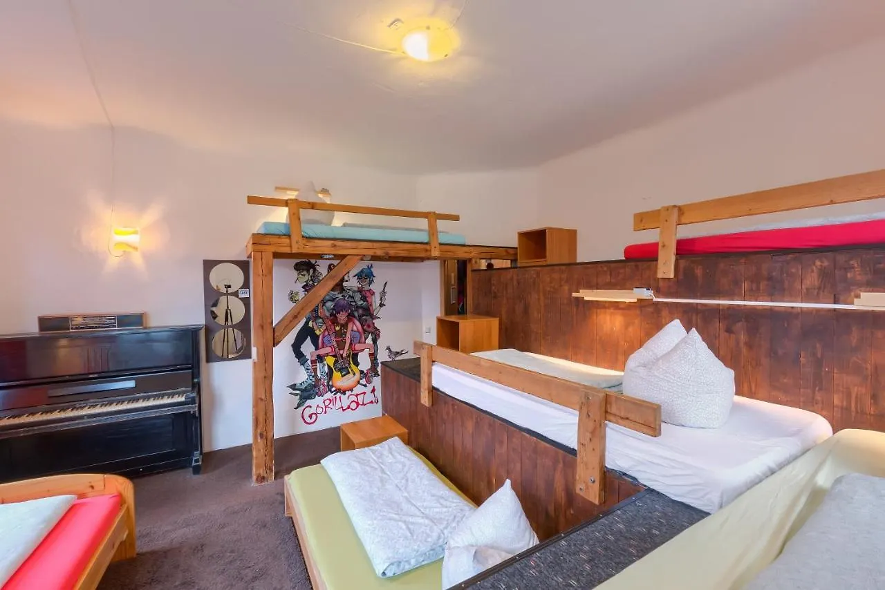 Hostel Lollis Homestay Dresden Germany