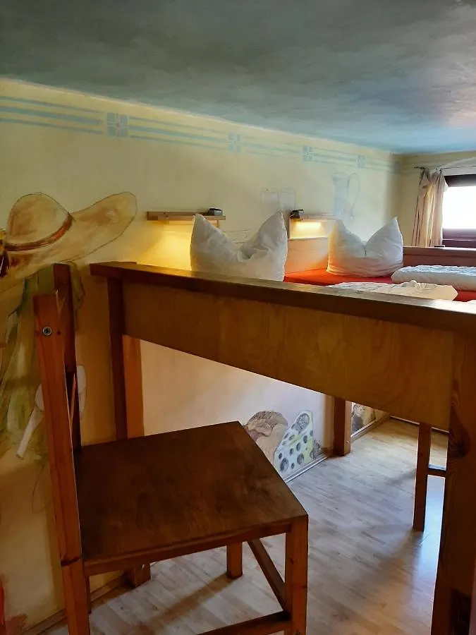 Hostel Lollis Homestay Dresden